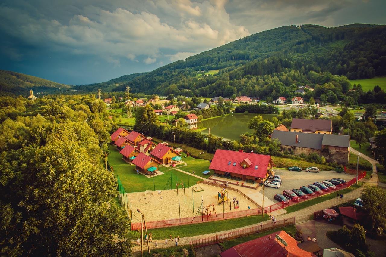 Osrodek Wypoczynkowy "U Krzysia" Hotel Ustron Kültér fotó